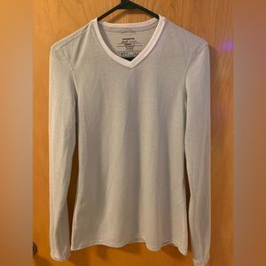 Patagonia Women's Capilene 2 Lightweight V-Neck Long Sleeve Top small
